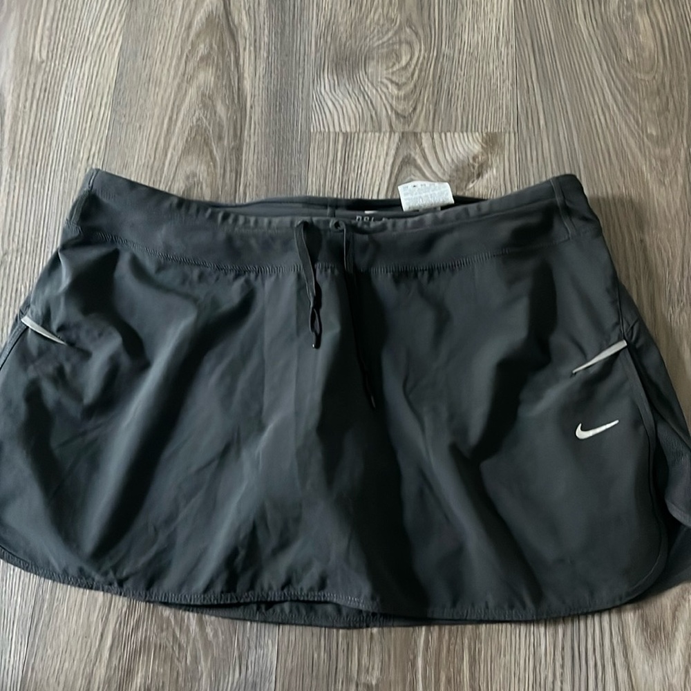 Nike tennis skirt